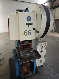 Výstředníkový lis - 3