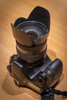 Prodam kompletni foto vybavu Sony A77 ii s prislusenstvim - 3