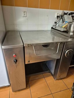 Gastro elektrická pánev - 3