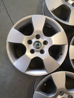 Alu kola 5x112 r15 Škoda - 3