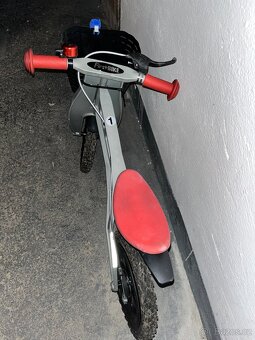Prodám odražedlo FIRST BIKE - 3