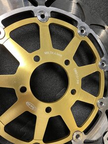 Brzdové kotouče přední Suzuki GSX R1000 K03 - 3