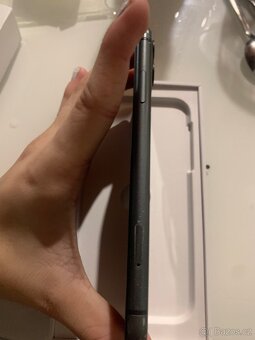 Prodám telefon IPhone 11 Černý barvy - 3