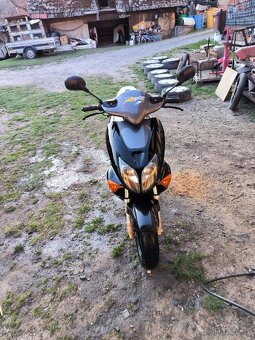 Honda x8r - 3