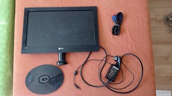 PC Monitor 19" - LG Flatron E1940 - 3