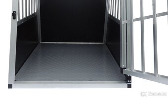 Hliníková klec pro psa do auta vel. L 91x65x70 cm s gumovou - 3