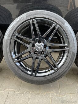 Kola AMG Mercedes V class w447 originál 245/45/19 - 3