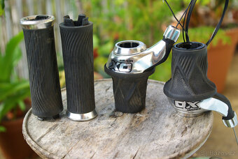 razeni Sram X0 gripshifty, 3x10 - 3