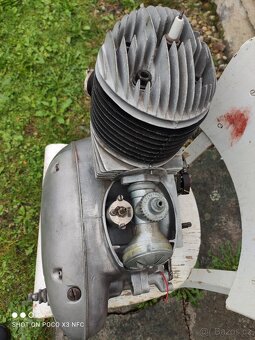JAWA 250/353 r.v. 1955 -  půlbuben - motor - 3