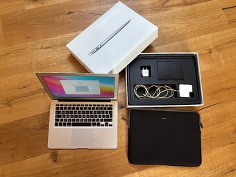 MacBook Air 13'' - i5 - 2017 - 3