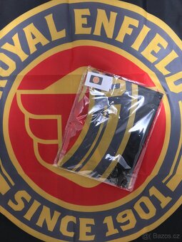Vlajka Royal Enfield černá - 3