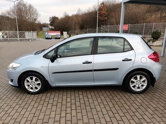 Toyota Auris 1,4 ČR,2MAJ,TAŽNÉ,SERVIS - 3