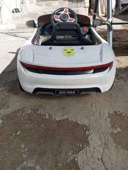 Dětské elektrické autíčko - 3