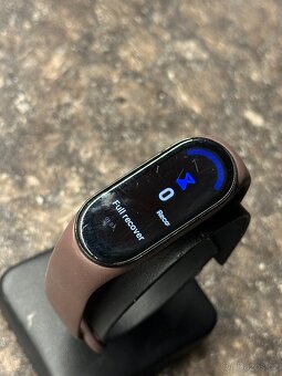 Chytrý náramek Xiaomi Smart Band 7 černý/hnědý - 3