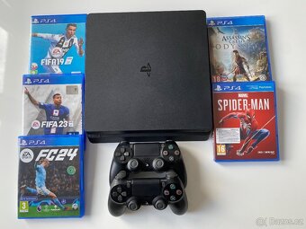 PS4 Slim 1TB + 2 ovladače + 5 her - 3