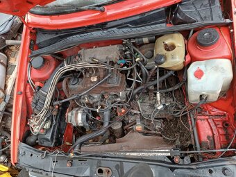 VW golf 1.8 Gti vhodné na renovaci,nebo nd - 3