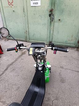 Tříkolka 2000W dvoumístná Nová - 3