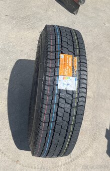 315/70 R22,5 Záběrové pneu Landspider 315/70/22,5 - 3