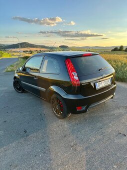 Ford Fiesta MK6 - 3
