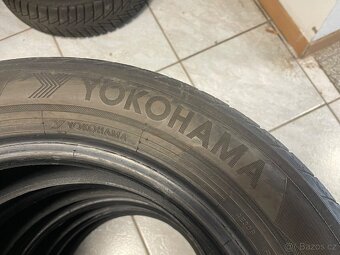 185/60 R15 letní - YOKOHAMA BLUEARTH - 3