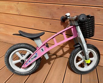 FirstBIKE Street – dětské odrážedlo + košík + adaptér na sní - 3