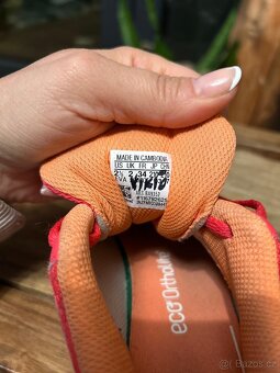 Dívčí sportovní boty adidas, vel. 34 - 3