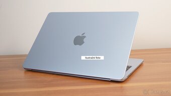 Nový Apple MacBook Air 13,6" (2025) / M4 / 16GB / 256GB / s - 3