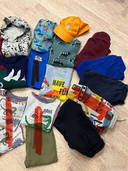 Balík kluk 82-98(až 3roky)mikiny,trička,tepláky - 3