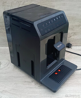 Kávovar KRUPS EA89ZB10 Evidence Classic black - se zárukou - 3