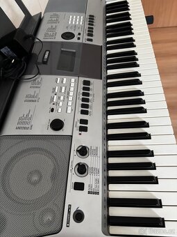 Yamaha PSR-E413 programovatelné klávesy s dynamikou úhozu - 3
