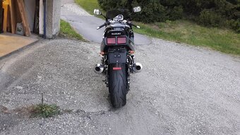 Suzuki GSX R 1100 - 3