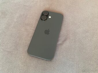 iPhone 17 256 GB černý - 3