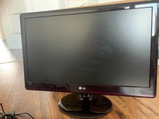 Led monitor LG 23" - 3