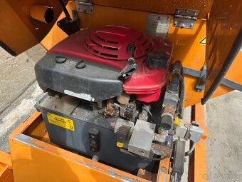 Kontejnerová nástavba - sypač Epoke s motorem Honda - 3