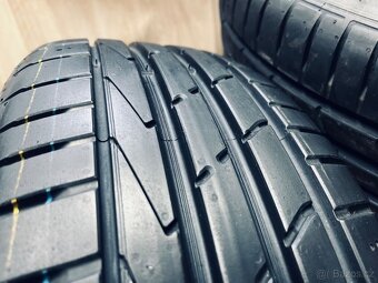 TOP letní pneu Hankook 205 55 17 8mm - 3