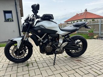 Yamaha MT 07 - 3