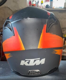 Ktm helma - 3