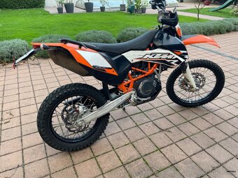 Ktm 690 r - 3