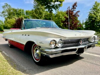 1960 Buick Lesabre Convertible - 3