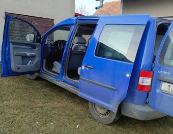 Caddy life 1.6 75kw benzín - 3