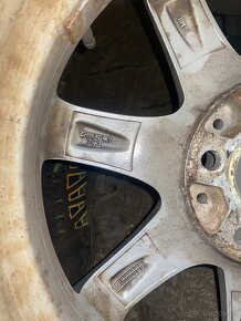 Prodám Alu s pneu zimní 215/55/16 rozteč 5x108 ET50 6,5J - 3