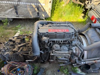 Prodaml motor a převodovka Renault - 3