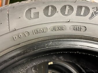 Sada celoročních pneu Goodyear Vector4 195/65 R15 - 3