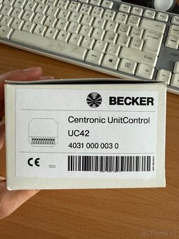 Becker UC42 - 3
