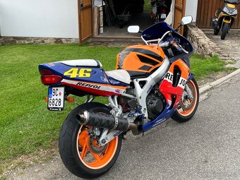 Honda CBR 900 RR - 3