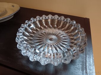 Starší skleněné misky nádoby vázy - 3