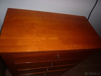 Dřevěná komoda se zásuvkami/prádelník - 3