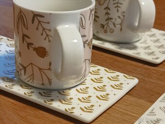 SADA DESIGNOVÝCH HRNKŮ NA KÁVU AMADEUS FRANCIE - 3