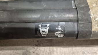 Land Rover Sport přičniky - 3