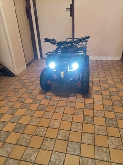 Dětská elektrická čtyřkolka - 3